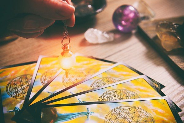 Understanding The Psychic World and How To Take Part In It 1