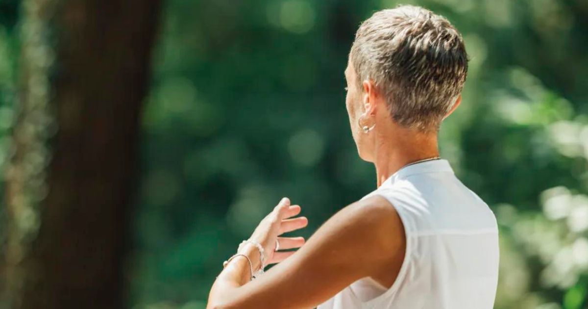 Can Tai Chi Lower Blood Pressure? Impact of Living Alone on Mental Health